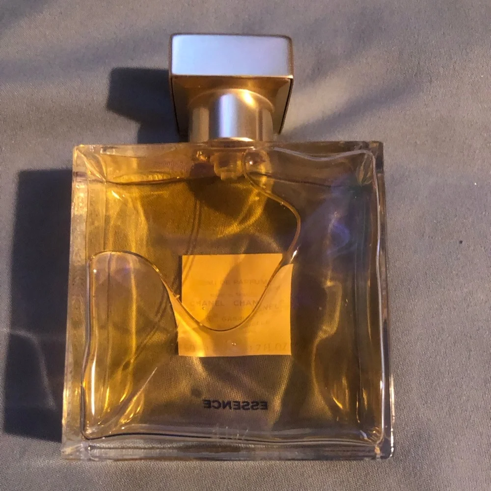 CHANEL Gabrielle Essence Perfume